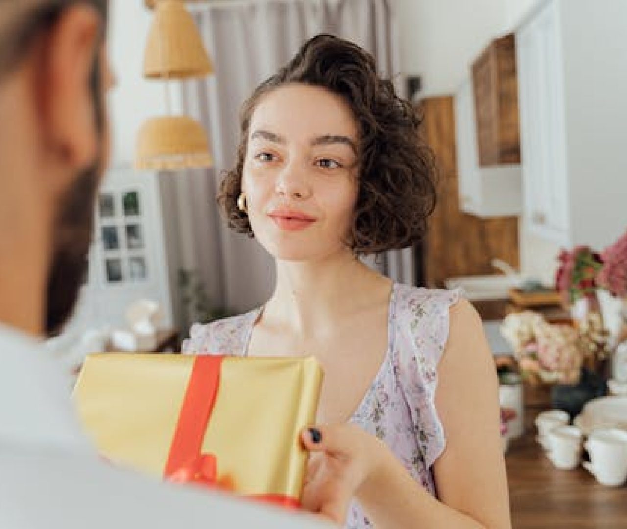 how to make a good first impression on a date